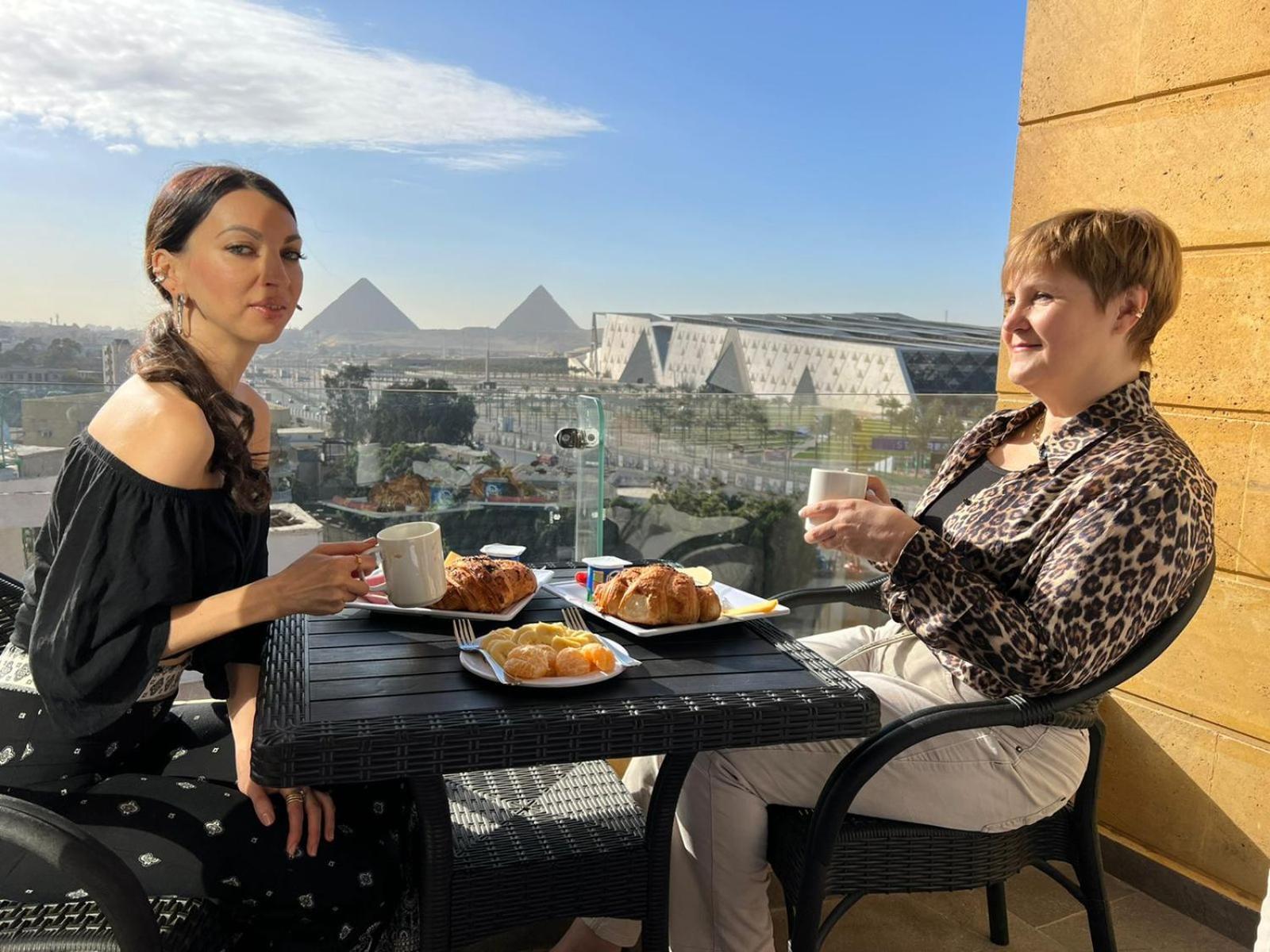 Asia Grand Museum & Pyramids View Nazlet el Simman ภายนอก รูปภาพ